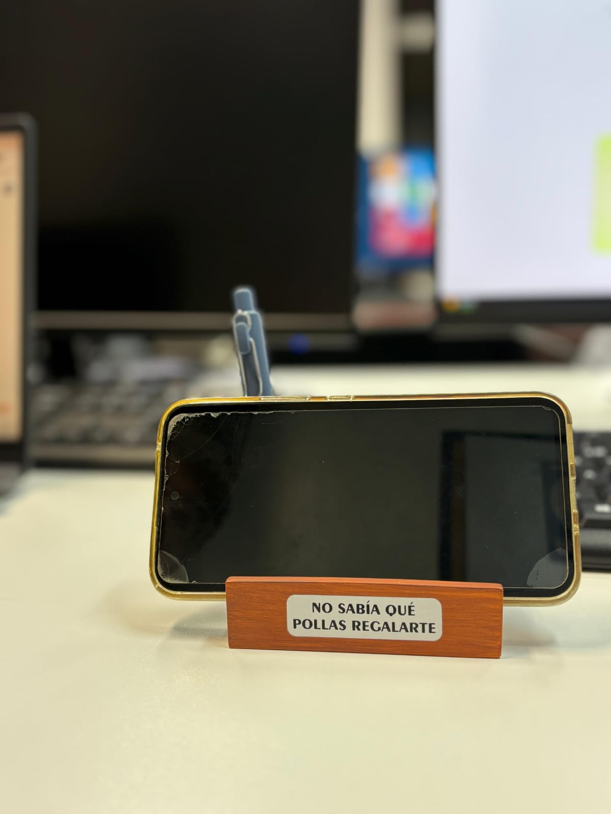 Regalo Divertido para Hombres – Set de Gallinas con Bolígrafo y Mensaje de Broma – Idea Original para Cumpleaños, Amigo Invisible y Despedidas – Detalle Humorístico y Económico